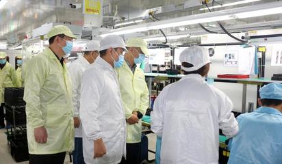 江夏区代区长张斐一行调研卓翼科技，共话智能手机产业发展新篇章